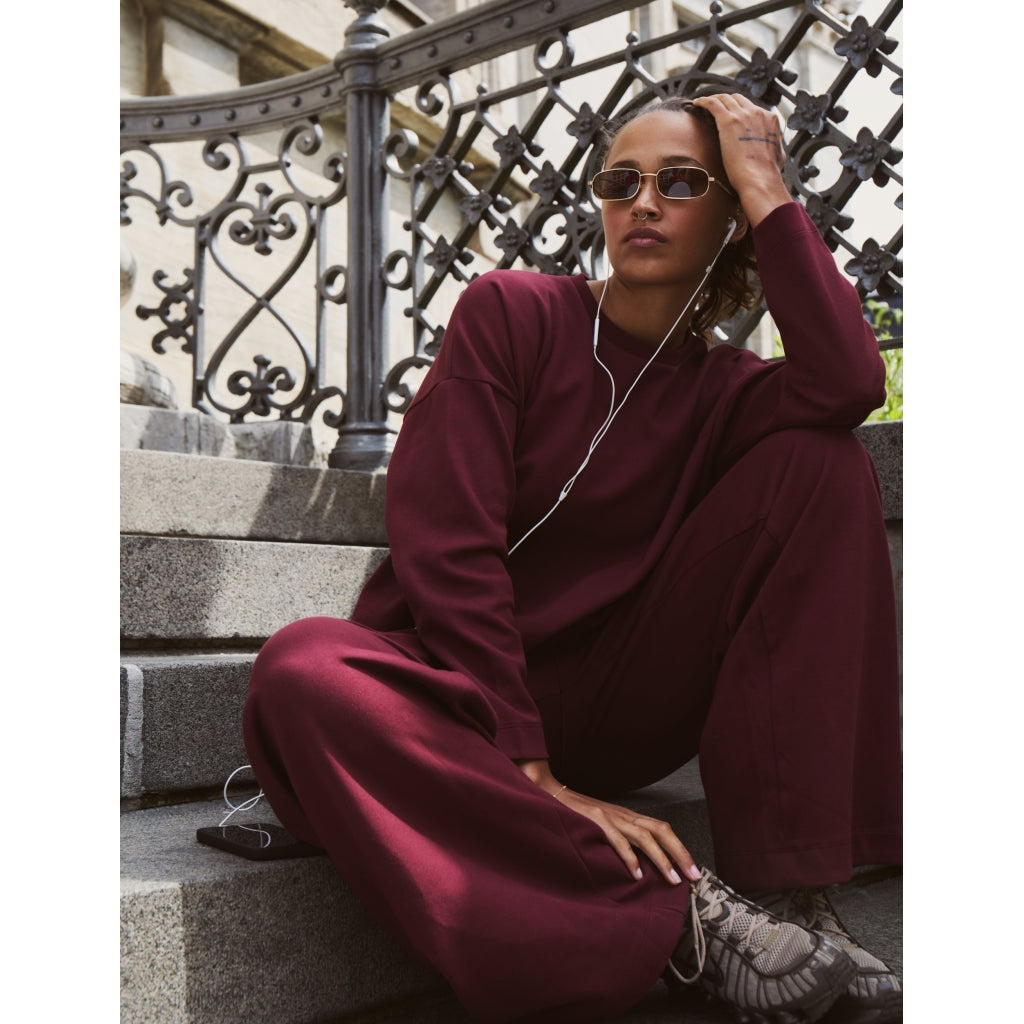 Moonchild Yoga Wear Moonchild Box Sweatpants Loungewear Burgundy