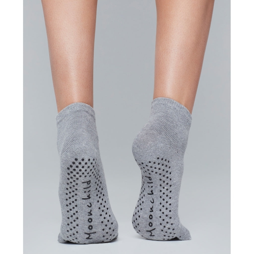 Moonchild Grip Socks - High - Heather Grey – Moonchild Yoga Wear